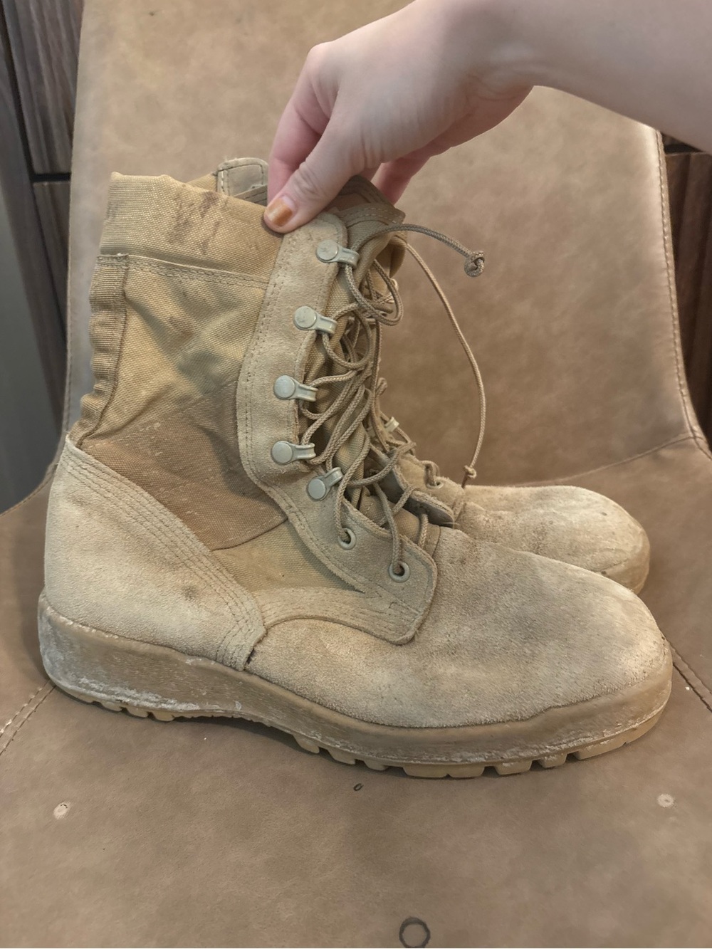 McRae Footwear x Vibram tan US military boots lace up shoes size 8.5W